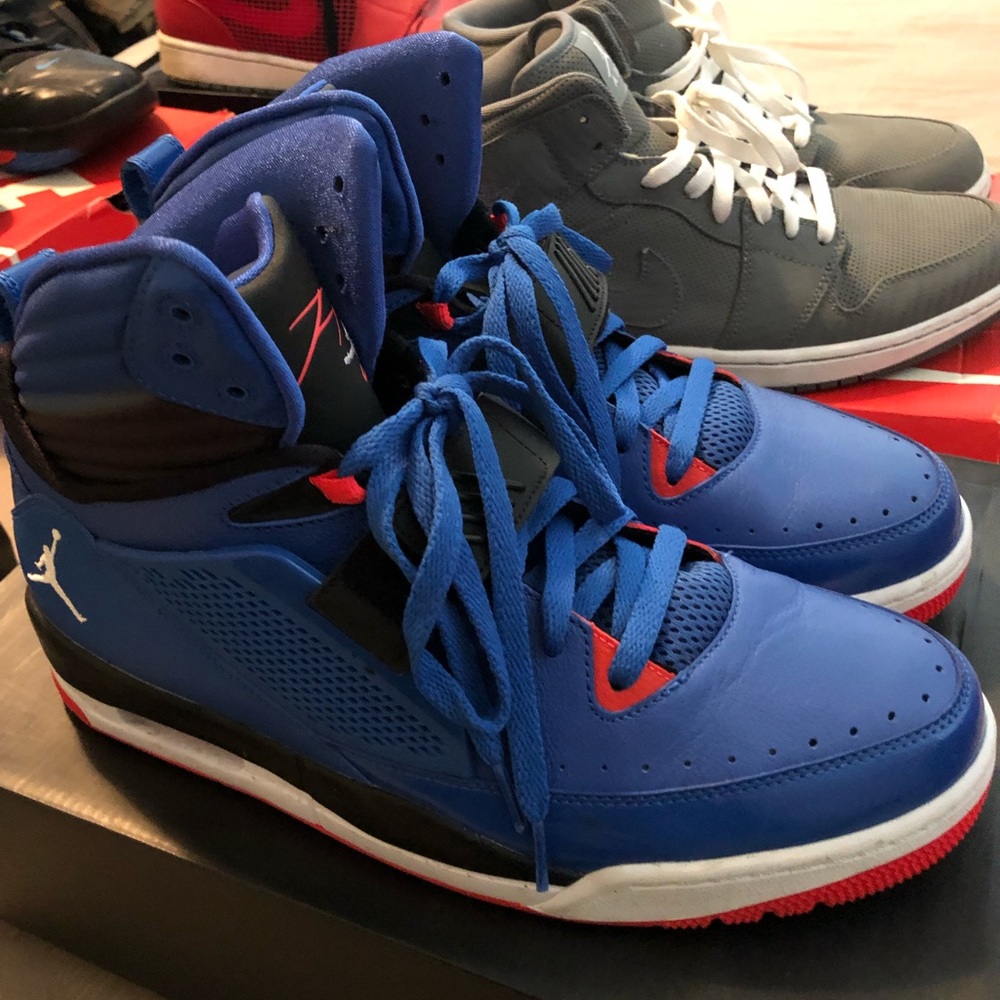 Nike Flights Size 12’s US MENS / Blue